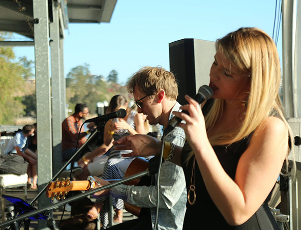 Acoustic Soloist Singer Brisbane Michelle