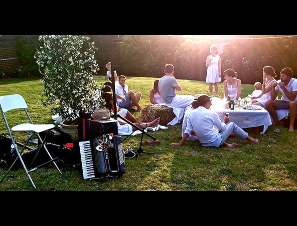 Melbourne Piano Accordion Player